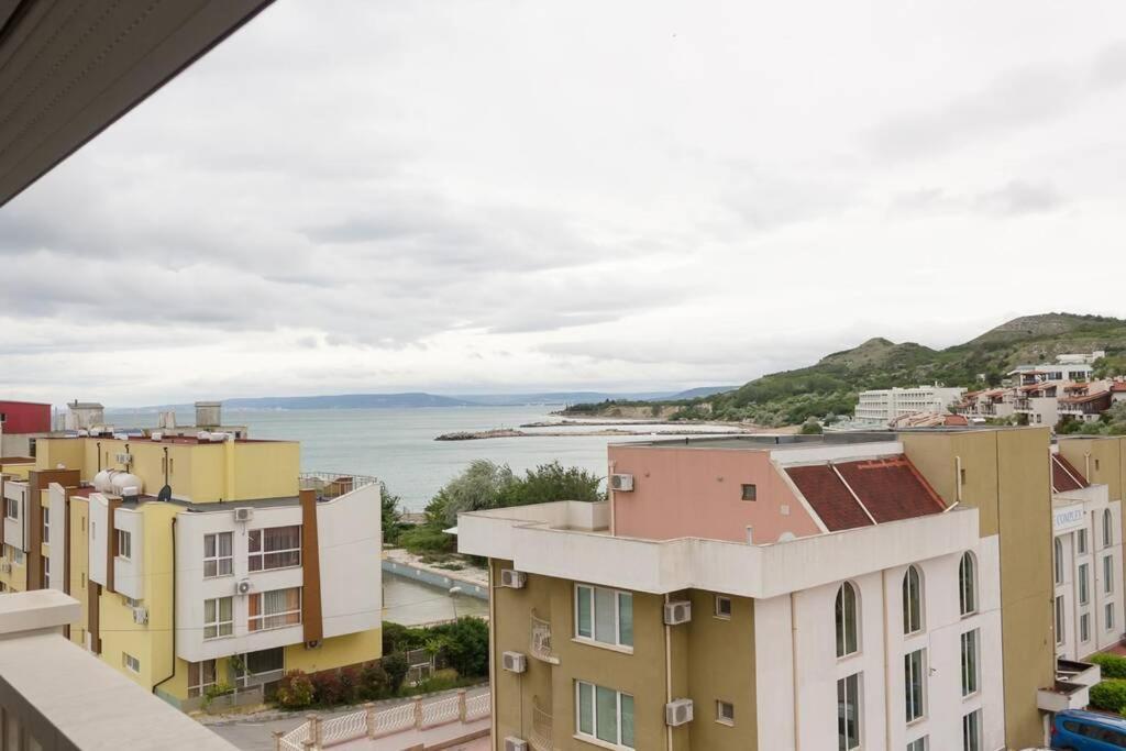 Perfect Summer Vacation Rental - One-Bedroom Flat By Flat Mаnager 托波拉 外观 照片